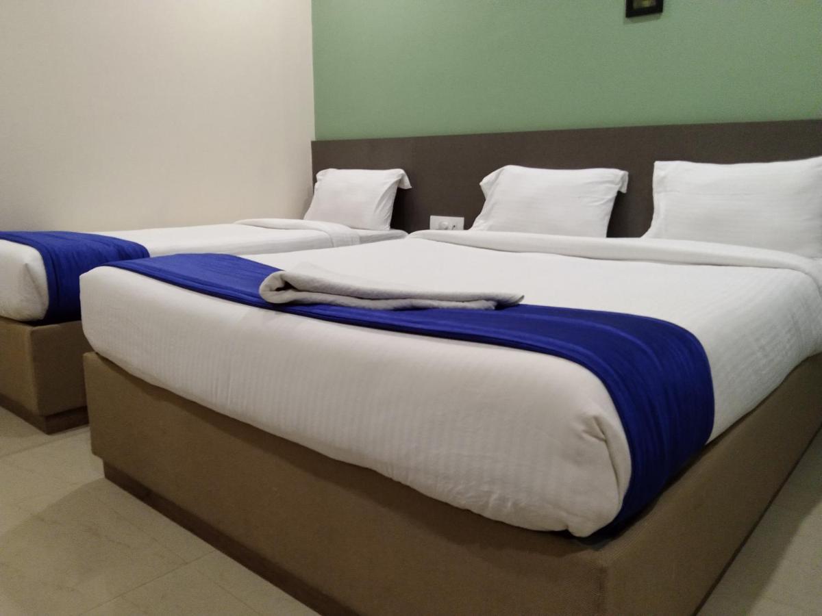 Hotel Ocean Suites Мумбаї Екстер'єр фото