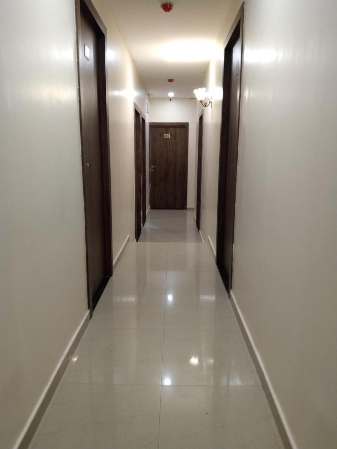 Hotel Ocean Suites Мумбаї Екстер'єр фото