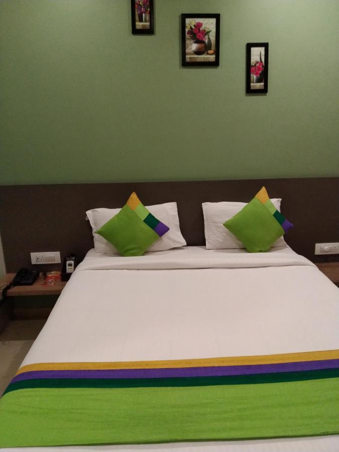 Hotel Ocean Suites Мумбаї Екстер'єр фото