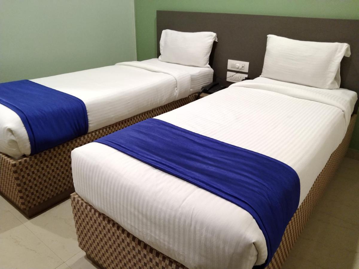 Hotel Ocean Suites Мумбаї Екстер'єр фото