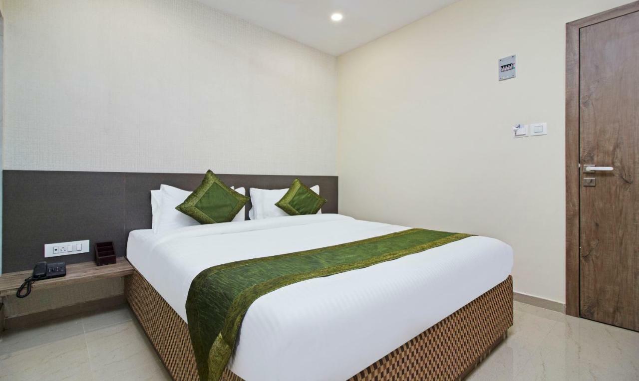 Hotel Ocean Suites Мумбаї Екстер'єр фото