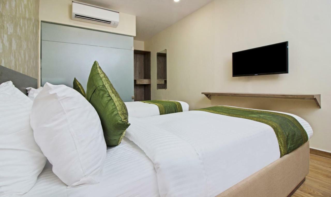 Hotel Ocean Suites Мумбаї Екстер'єр фото