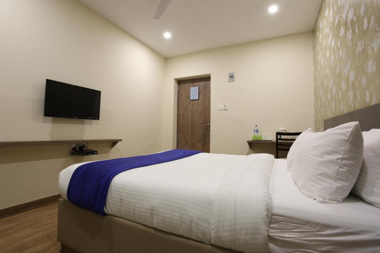 Hotel Ocean Suites Мумбаї Екстер'єр фото
