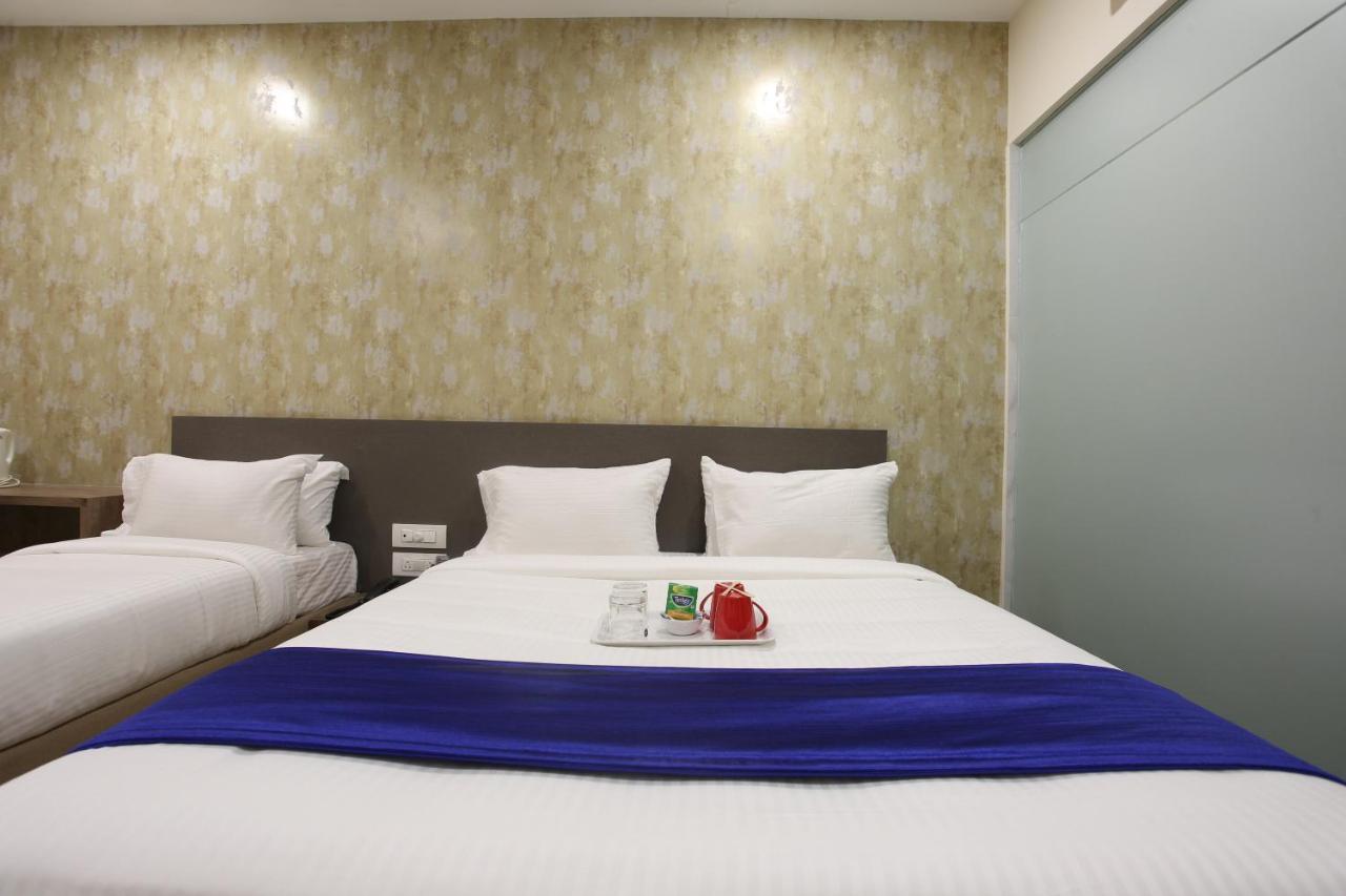 Hotel Ocean Suites Мумбаї Екстер'єр фото