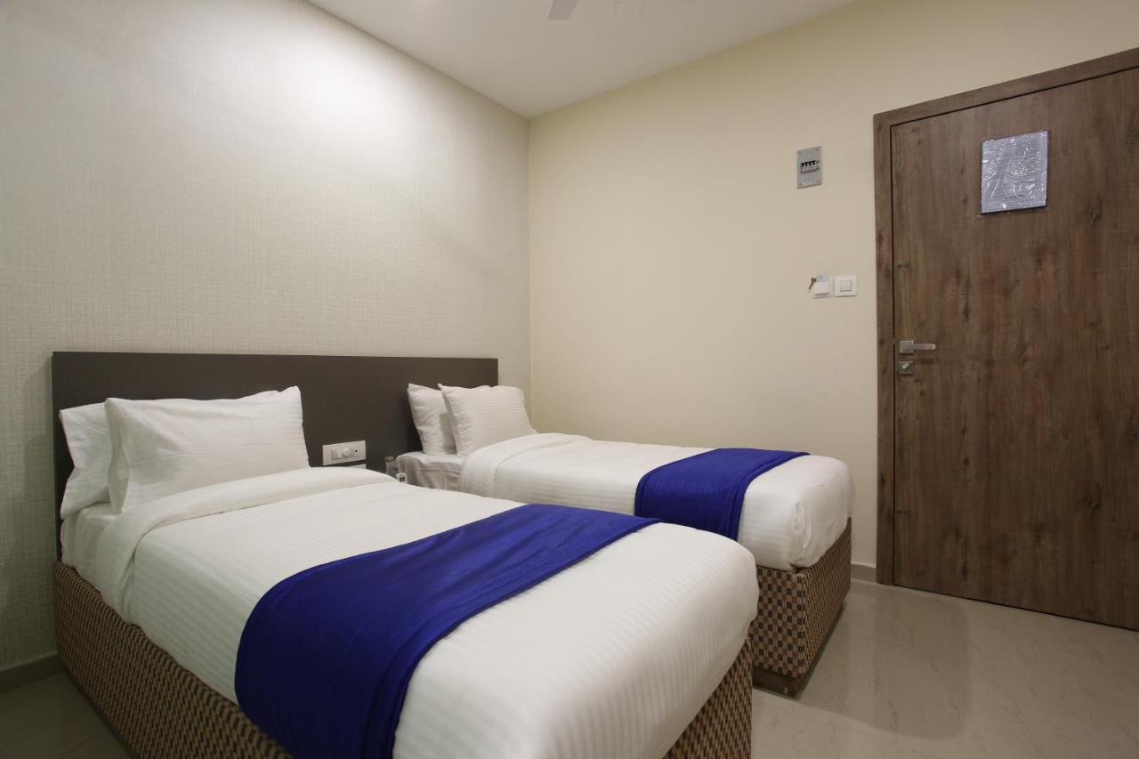 Hotel Ocean Suites Мумбаї Екстер'єр фото